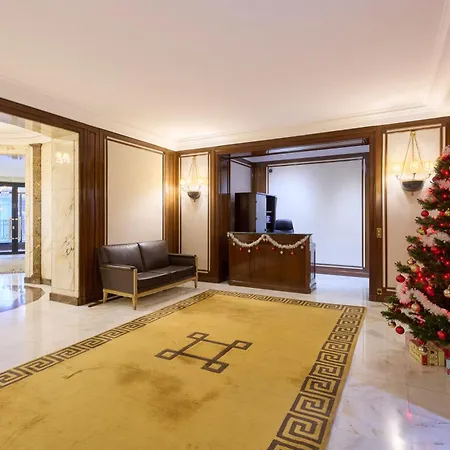 Appartamento Av George V / Tour Eiffel Parigi